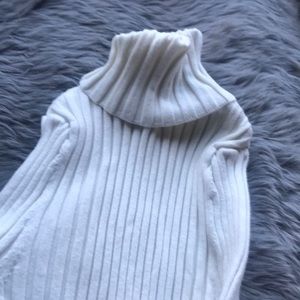 White super soft turtleneck